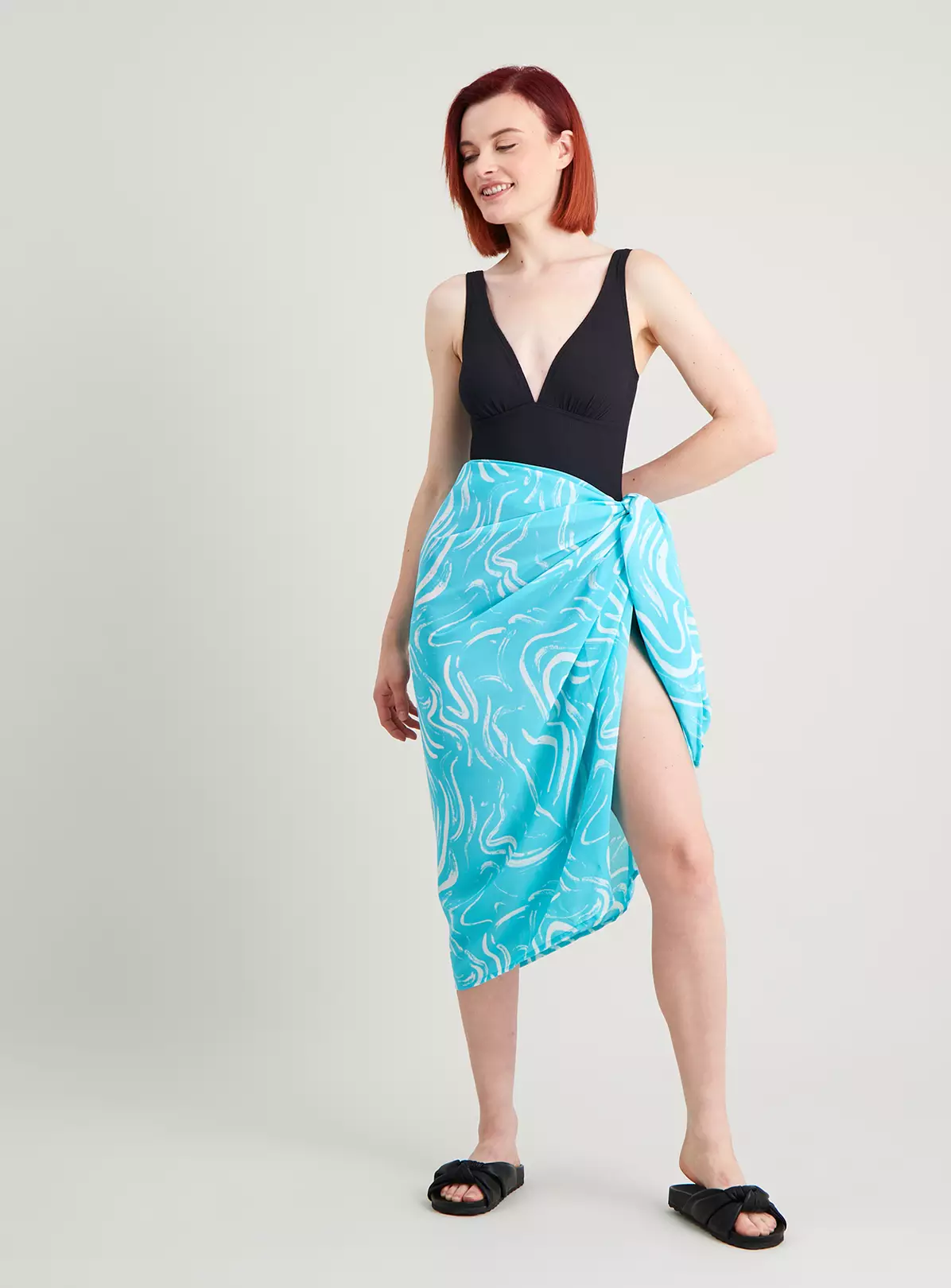 Black Textured Swimsuit With Tummy Control 16 2 Black Textured Swimsuit With Tummy Control 16 - Image 2