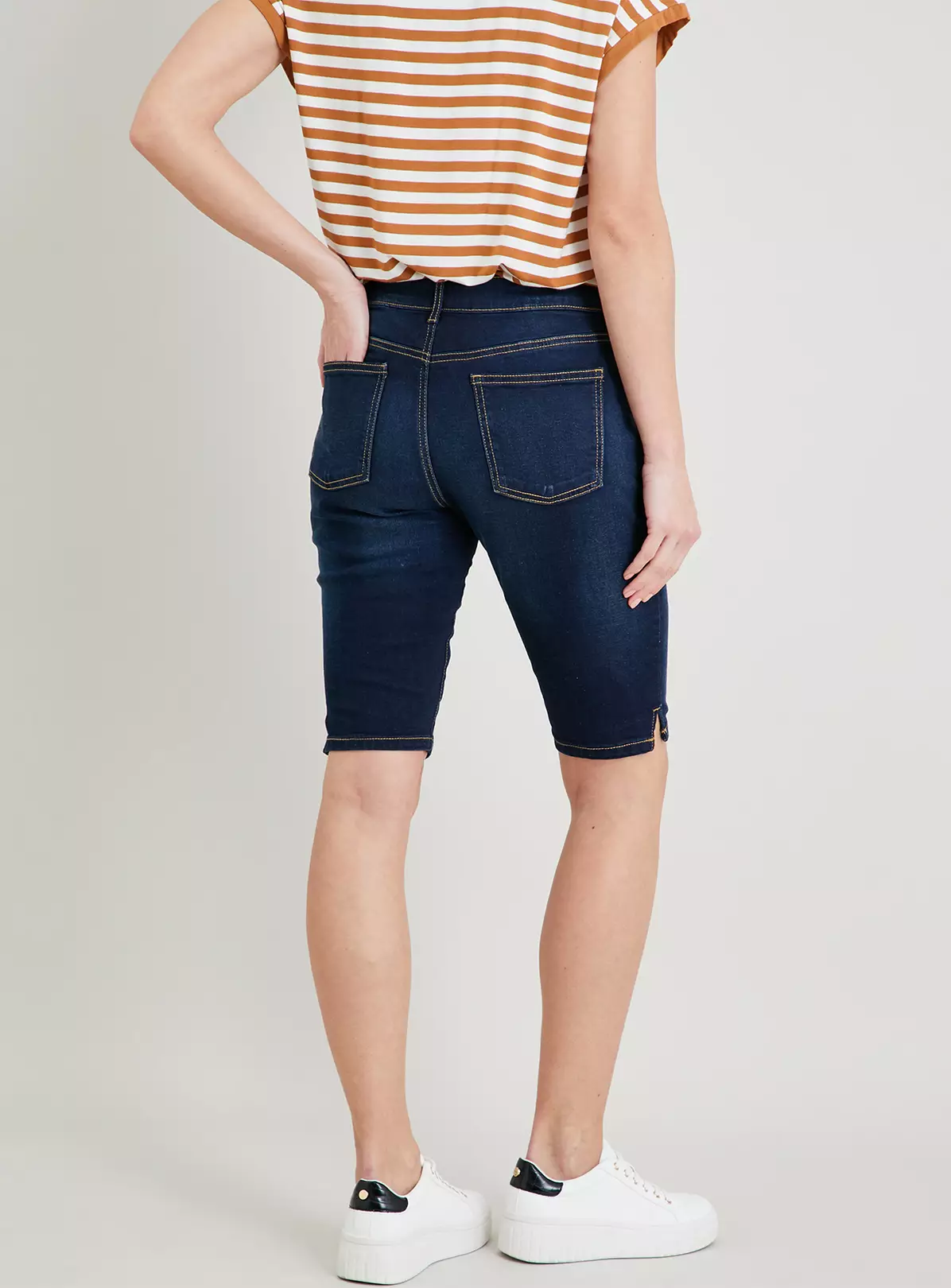 Dark Denim Bermuda Shorts 18 4 Dark Denim Bermuda Shorts 18 - Image 4