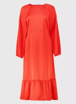 Red Satin Plissé Sleeve Midi Dress 24
