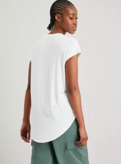 Cream Les Fleurs Relaxed Longline T-Shirt - 18 9 Cream Les Fleurs Relaxed Longline T-Shirt - 18 -Fit In Dress Sales tuc142020074 Cream R Z005A