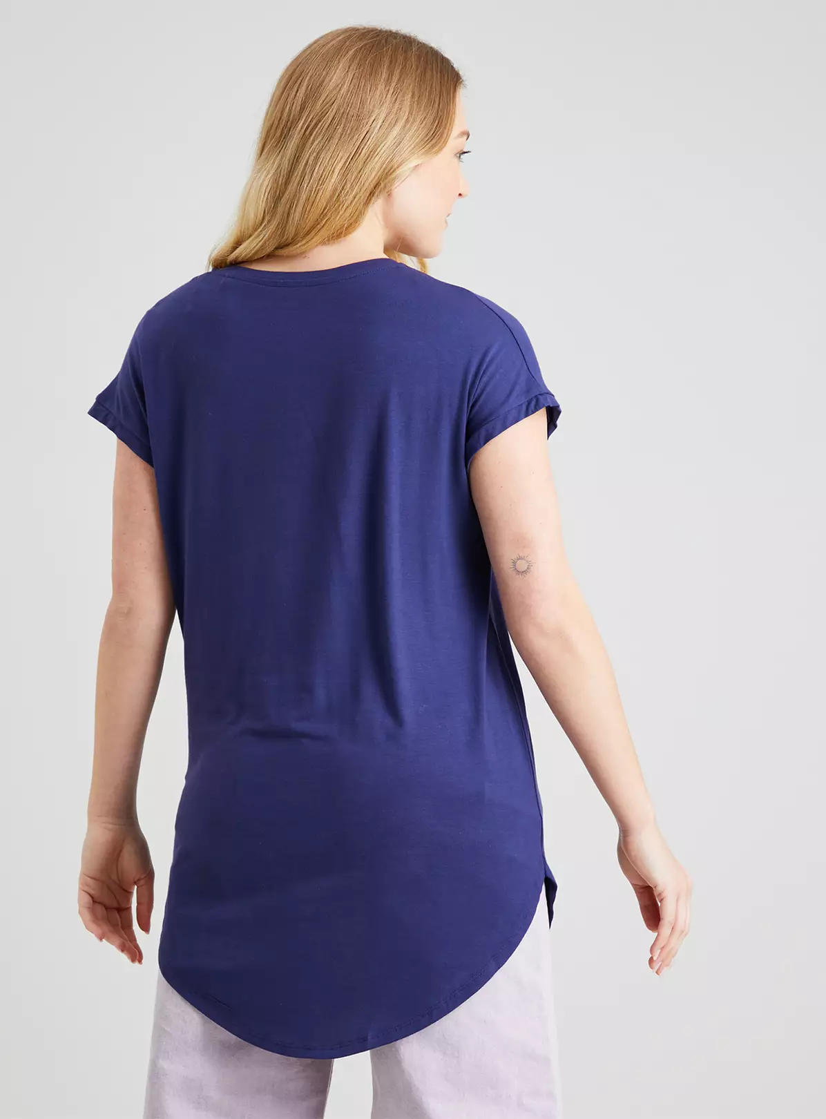 Navy Pineapple Embellished Relaxed Longline T-Shirt - 18 3 Navy Pineapple Embellished Relaxed Longline T-Shirt - 18 - Image 3