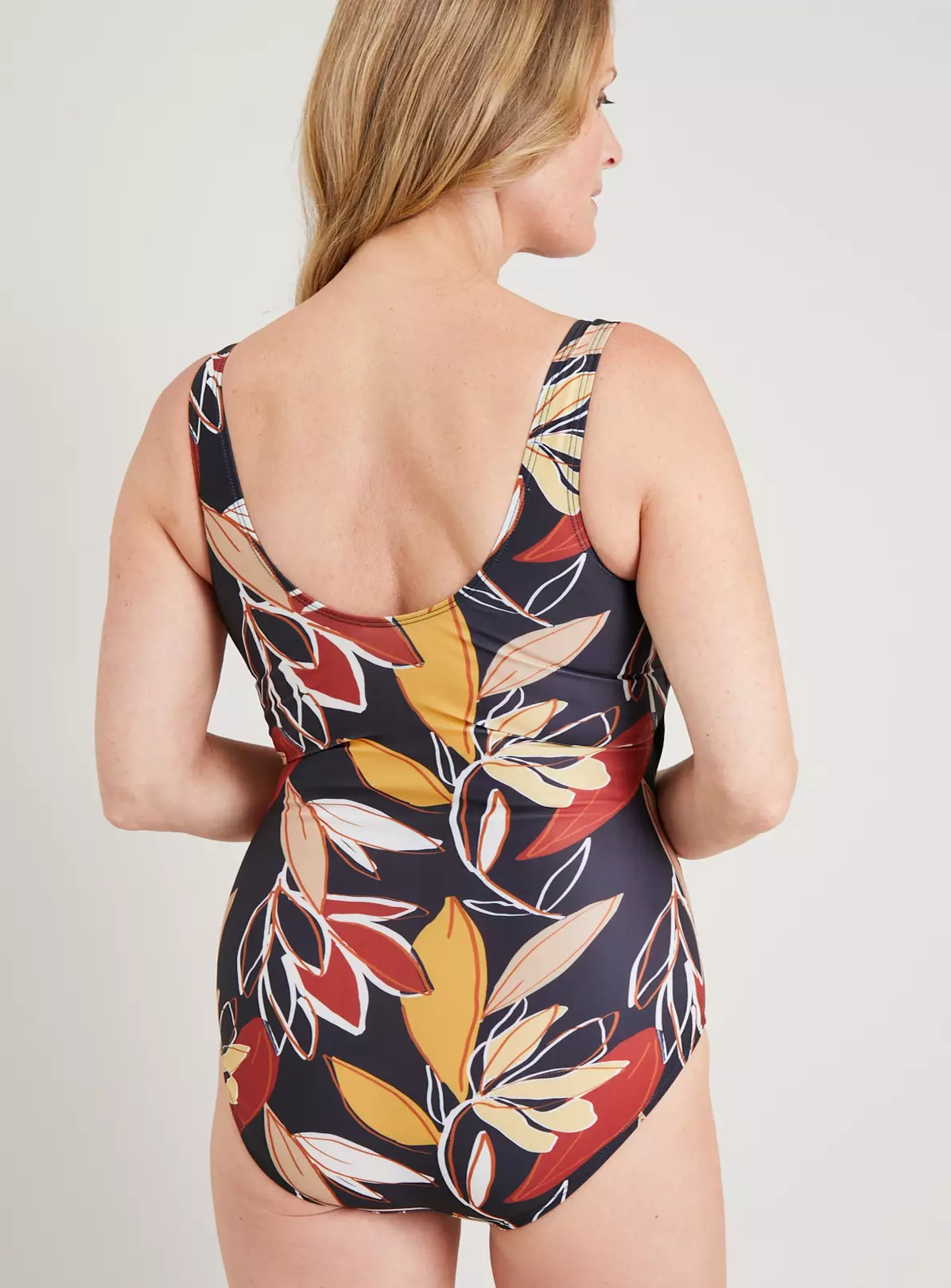 Leaf Print Asymmetric Panel Swimsuit 6 4 Leaf Print Asymmetric Panel Swimsuit 6 - Image 4