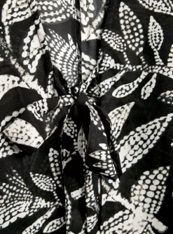 Mono Leaf Print Long Line Cover Up - XS 8 Mono Leaf Print Long Line Cover Up - XS -Fit In Dress Sales tuc142211428 Black R Z004A