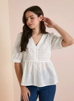 Everbelle Patched Broderie Top 16 -Fit In Dress Sales tuc142226232 White R Z001A