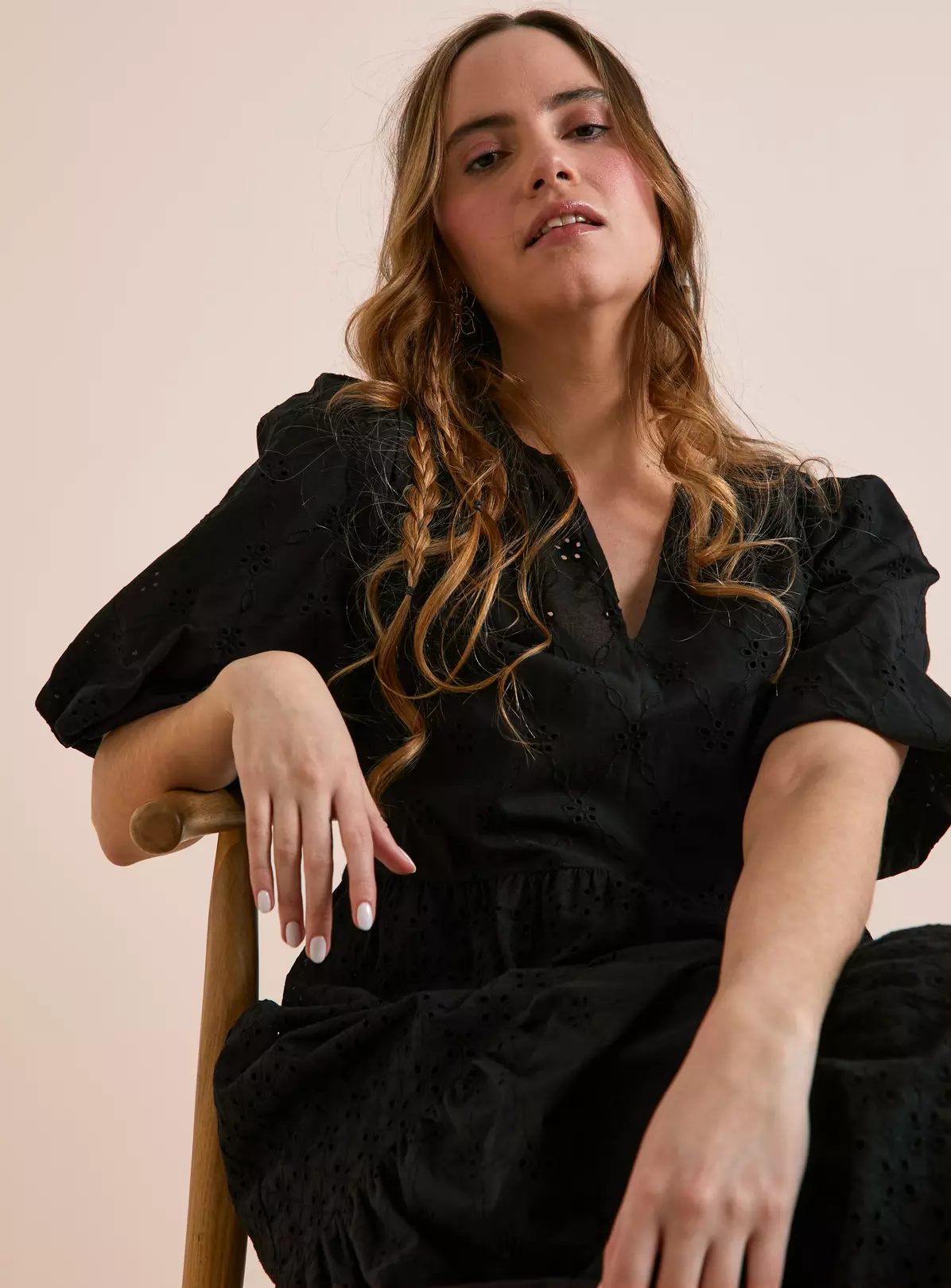 Everbelle Broderie Maxi Dress 10 1 Everbelle Broderie Maxi Dress 10