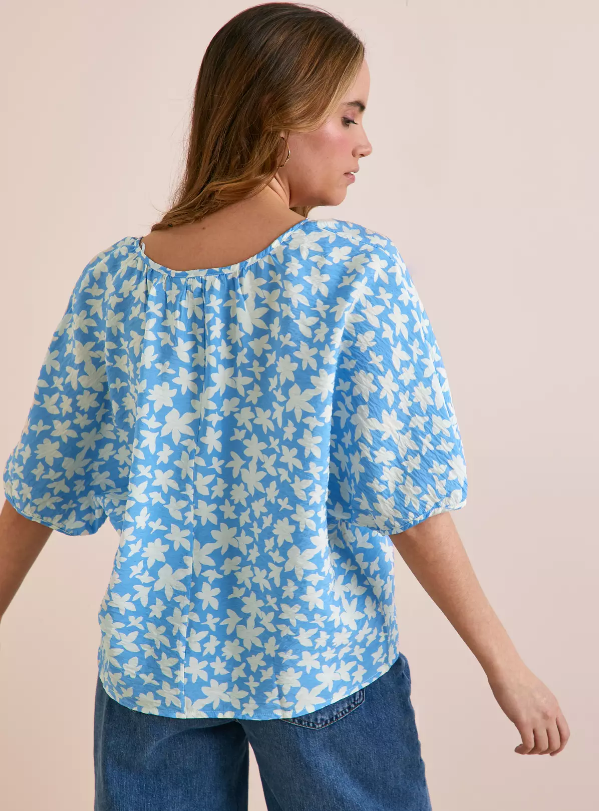 Everbelle Blue Floral Relaxed Woven Top 10 1 Everbelle Blue Floral Relaxed Woven Top 10