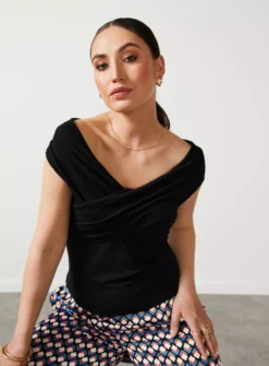 For All The Love Off The Shoulder Bardot Wrap Top 16 7 For All The Love Off The Shoulder Bardot Wrap Top 16 -Fit In Dress Sales tuc142762781 Black R Z002A