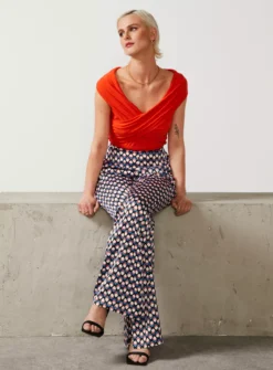 For All The Love Off The Shoulder Bardot Wrap Top 12 7 For All The Love Off The Shoulder Bardot Wrap Top 12 -Fit In Dress Sales tuc142763054 Red R Z005A