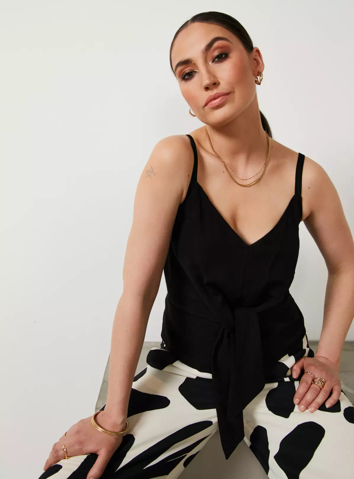 For All The Love Linen Blend Tie Front Cami 18 3 For All The Love Linen Blend Tie Front Cami 18 - Image 3