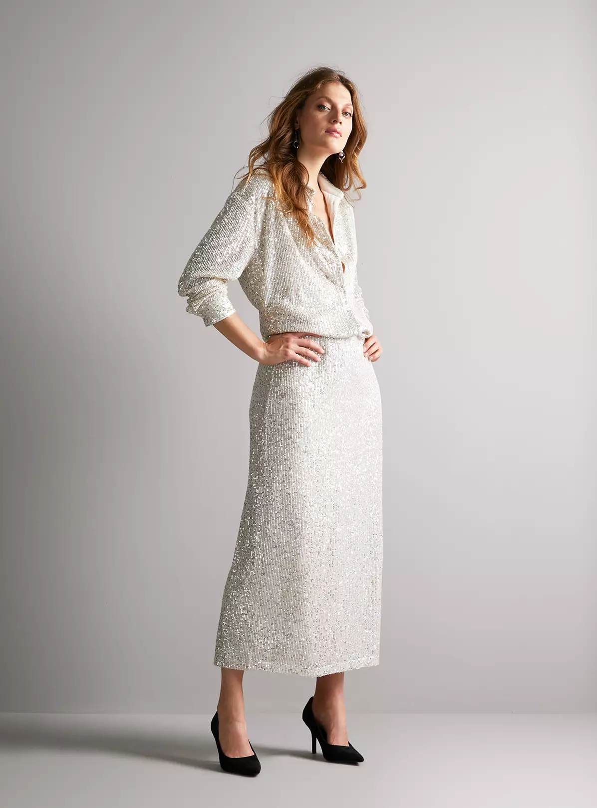 Silver Sequin Pencil Skirt 8 2 Silver Sequin Pencil Skirt 8 - Image 2