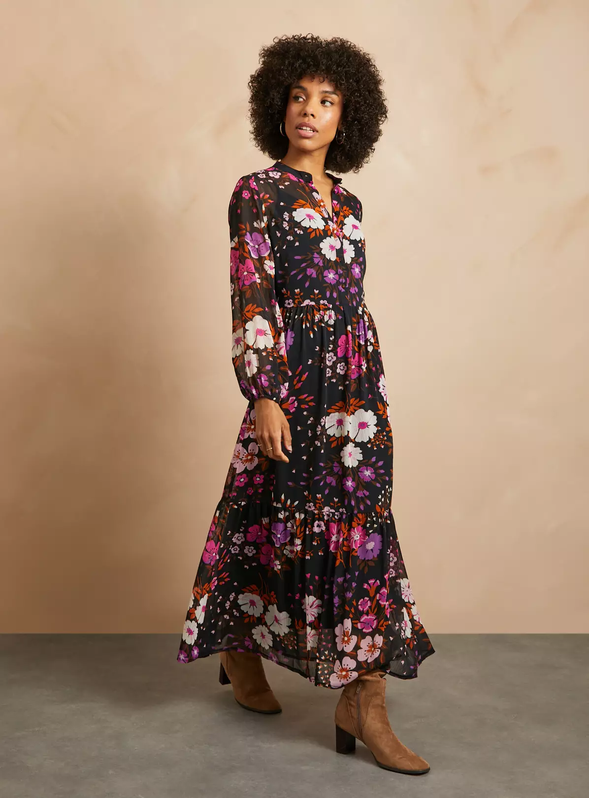 EVERBELLE Crinkle Chiffon Floral Maxi Dress 8 2 EVERBELLE Crinkle Chiffon Floral Maxi Dress 8 - Image 2
