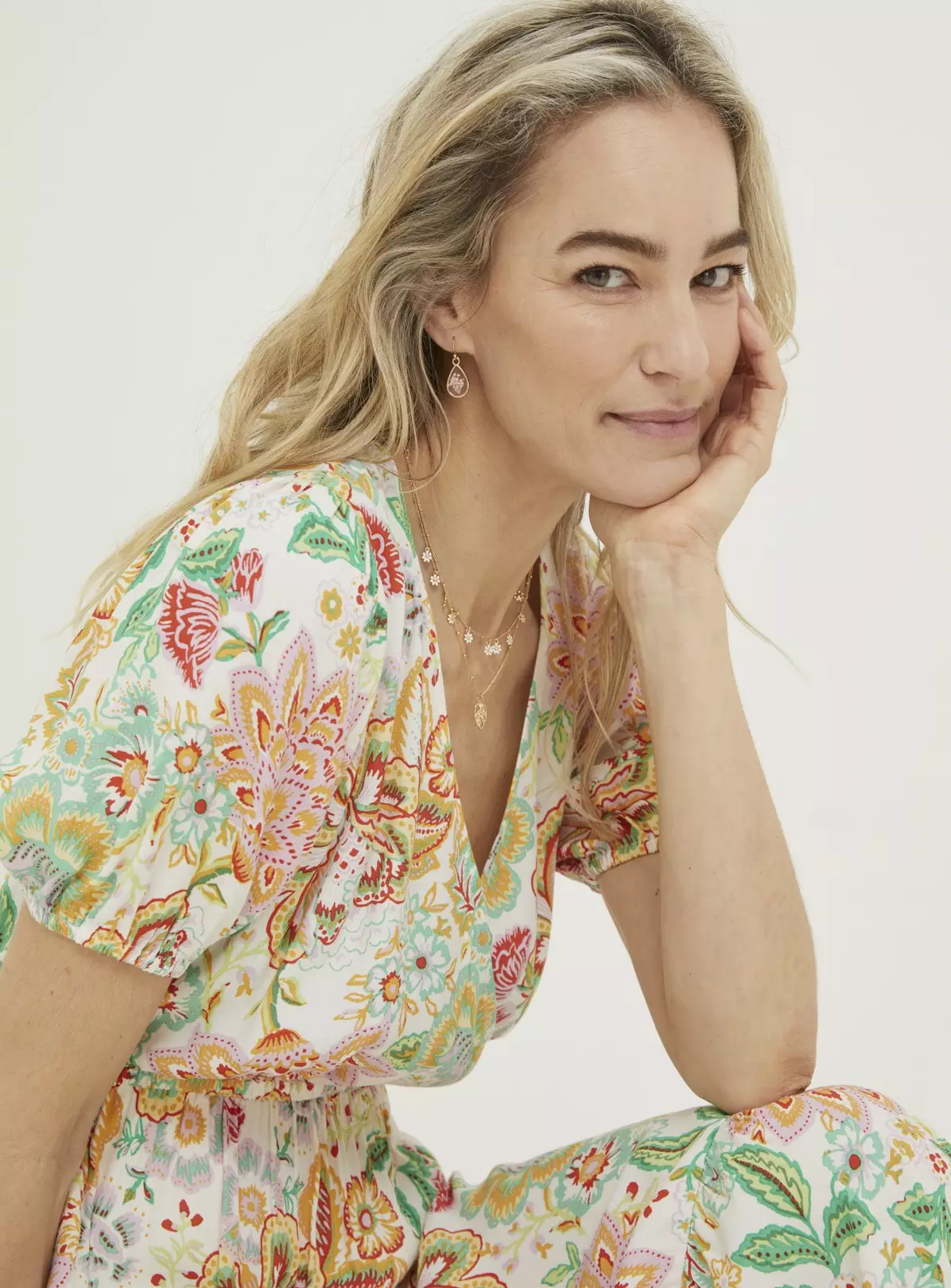 FATFACE Vivvie Paradise Floral Midi Dress 10 2 FATFACE Vivvie Paradise Floral Midi Dress 10 - Image 2