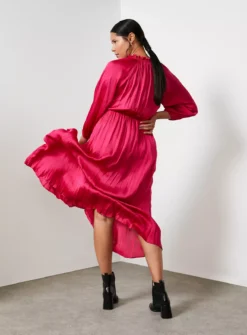 For All The Love Red Crushed Floaty Satin Tie Front Midaxi Dress 6 10 For All The Love Red Crushed Floaty Satin Tie Front Midaxi Dress 6 -Fit In Dress Sales tuc143286801 Red R Z005A