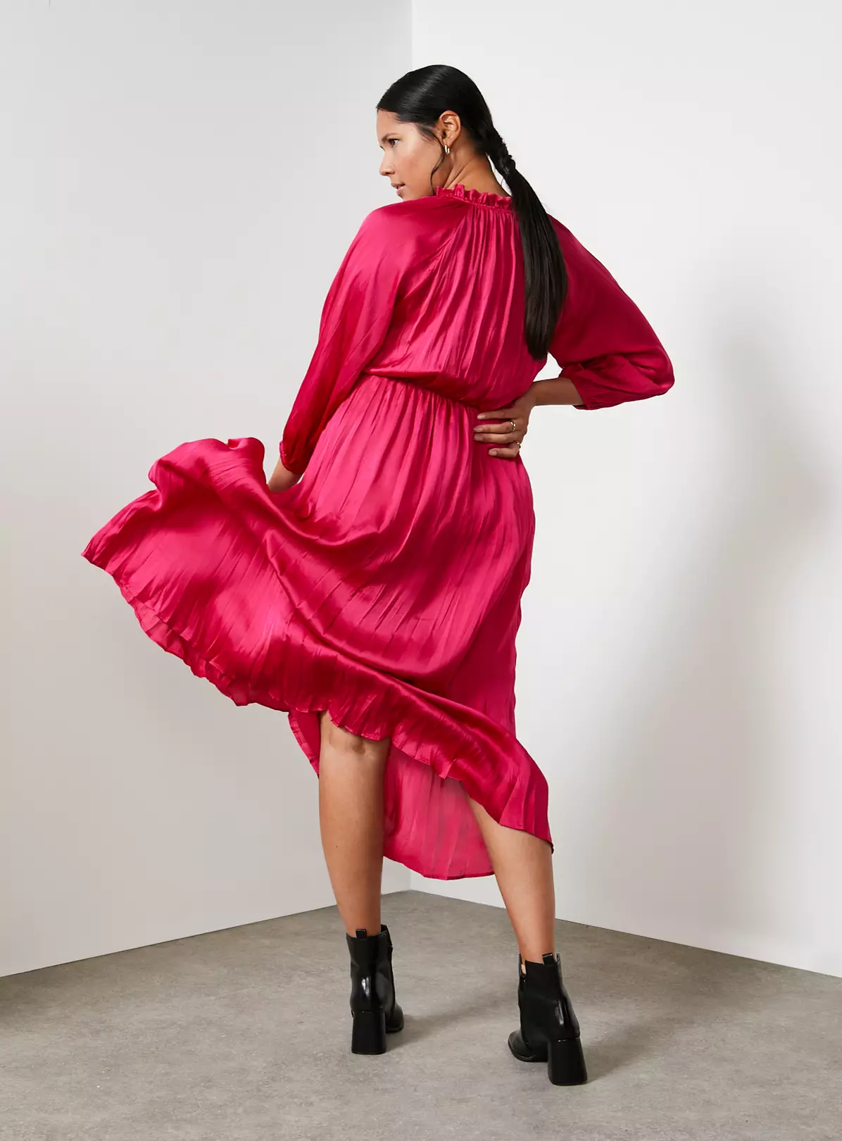 For All The Love Red Crushed Floaty Satin Tie Front Midaxi Dress 6 5 For All The Love Red Crushed Floaty Satin Tie Front Midaxi Dress 6 - Image 5