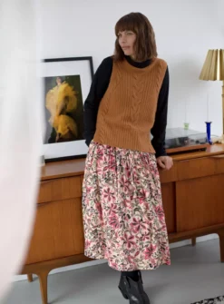 THOUGHT Faye Lenzing EcoVero Dobby Skirt 18 9 THOUGHT Faye Lenzing EcoVero Dobby Skirt 18 -Fit In Dress Sales tuc143343502 Pink R Z001A