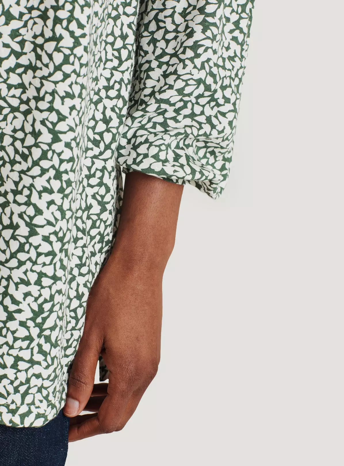 THOUGHT Mapel Lenzing EcoVero Tunic Top 16 3 THOUGHT Mapel Lenzing EcoVero Tunic Top 16 - Image 3