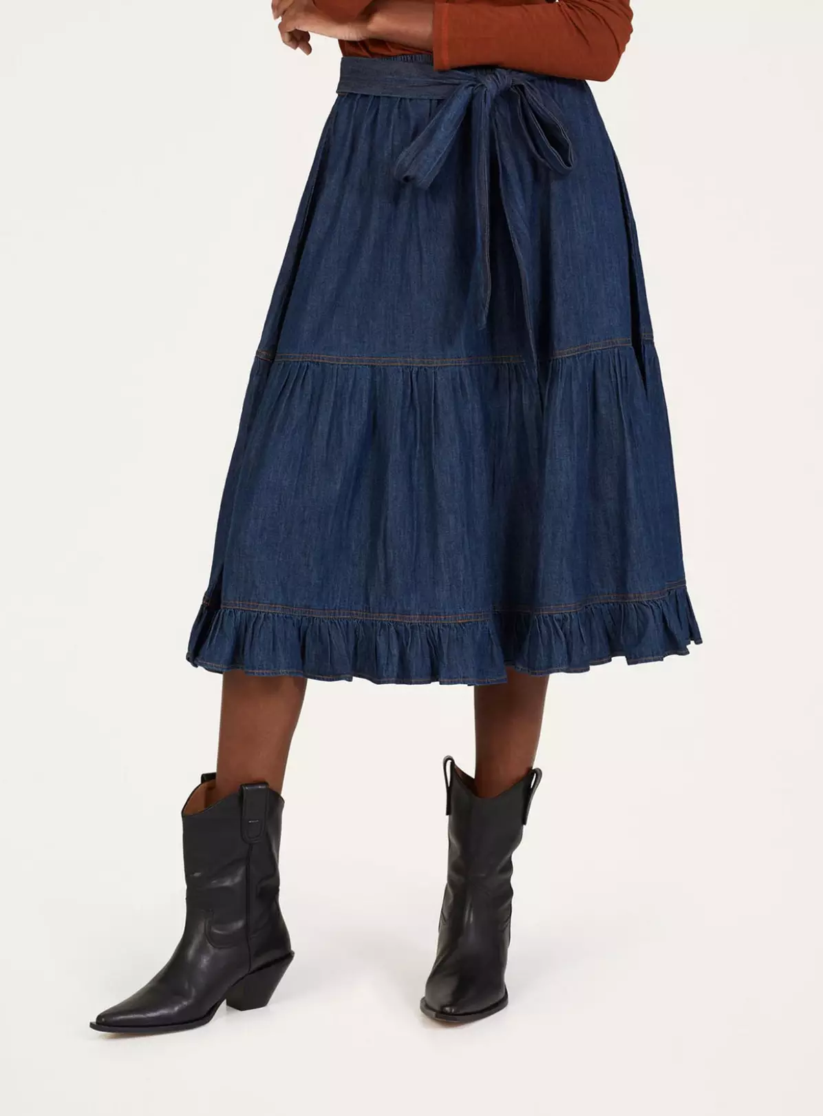 THOUGHT Asterope Organic Cotton Chambray Midi Skirt 18 2 THOUGHT Asterope Organic Cotton Chambray Midi Skirt 18 - Image 2