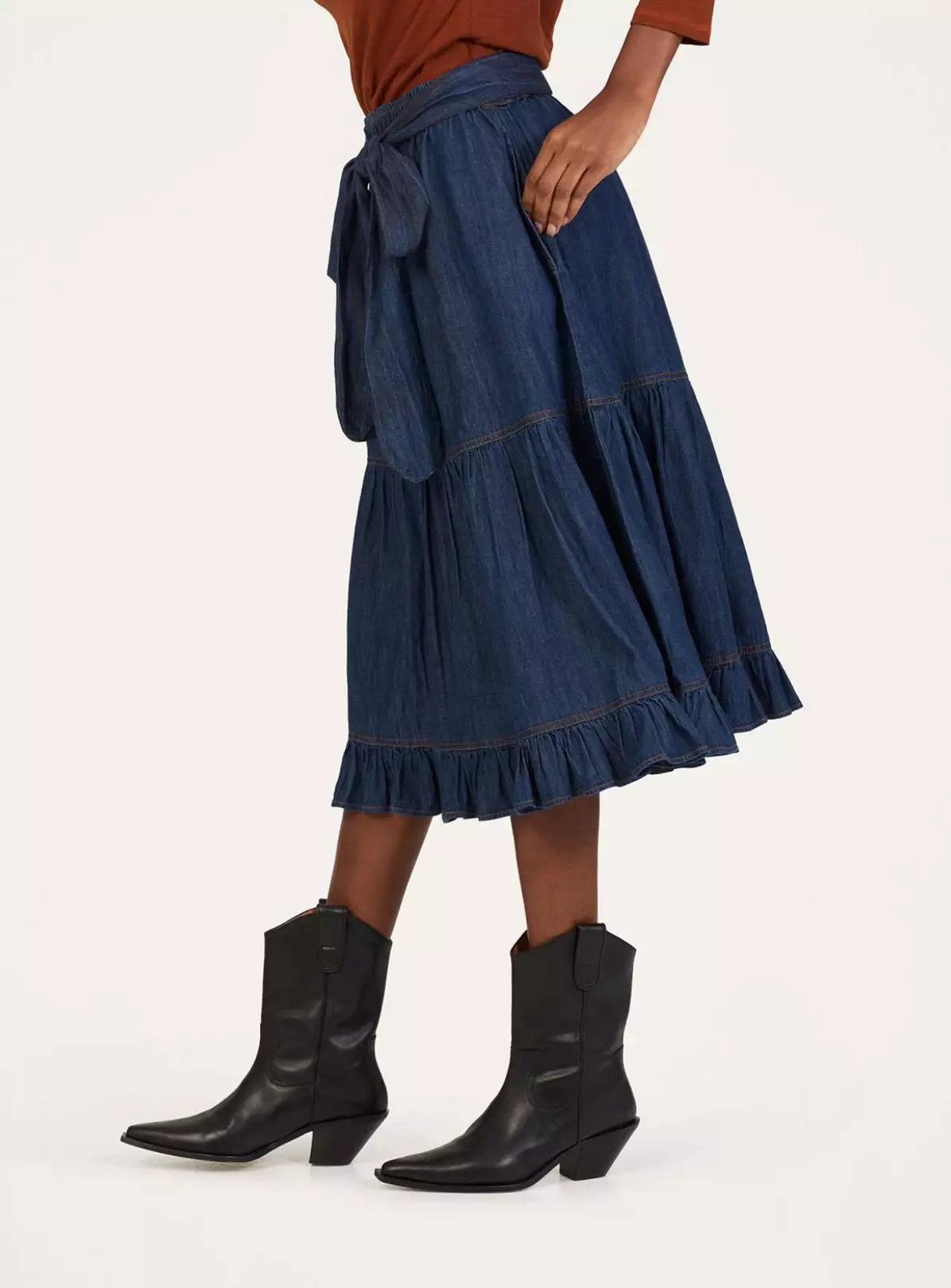 THOUGHT Asterope Organic Cotton Chambray Midi Skirt 18 1 THOUGHT Asterope Organic Cotton Chambray Midi Skirt 18