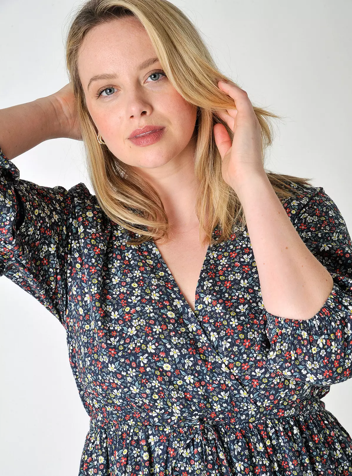 BURGS Carleen Short Wrap Dress 18 4 BURGS Carleen Short Wrap Dress 18 - Image 4