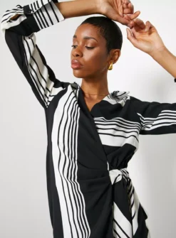 For All The Love Stripe Printed Tie Wrap Midi Dress 14 8 For All The Love Stripe Printed Tie Wrap Midi Dress 14 -Fit In Dress Sales tuc143579312 Multi20Coloured R Z005A