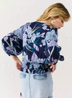 EVERBELLE Spring Peony Shirred Waist V-Neck Top 18 7 EVERBELLE Spring Peony Shirred Waist V-Neck Top 18 -Fit In Dress Sales tuc143743864 Multi20Coloured R Z004A