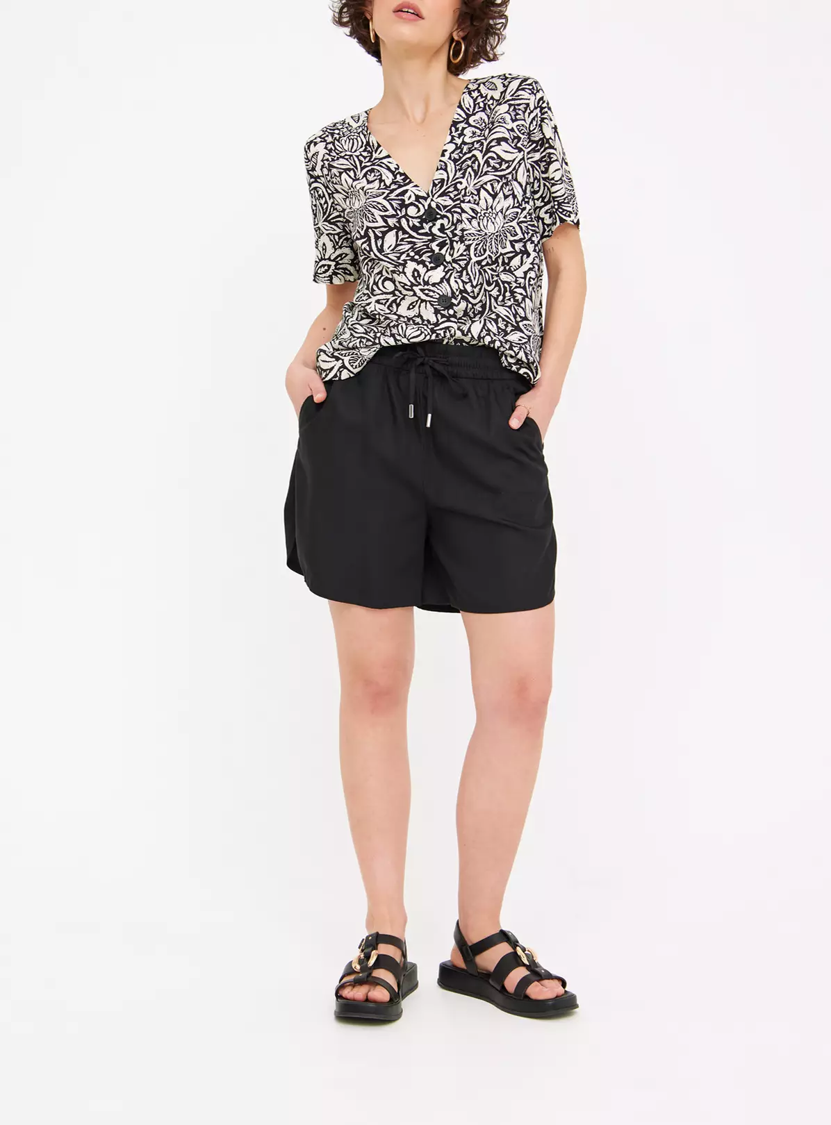 Black TENCEL™ Lyocell Pull On Shorts 20 2 Black TENCEL™ Lyocell Pull On Shorts 20 - Image 2