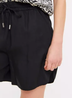 Black TENCEL™ Lyocell Pull On Shorts 20 6 Black TENCEL™ Lyocell Pull On Shorts 20 -Fit In Dress Sales tuc143786039 Black R Z003A