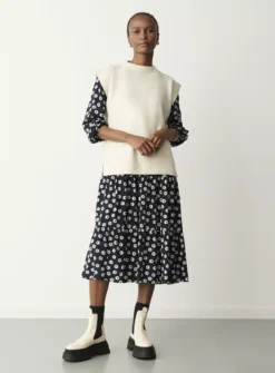 FINERY Ava Knitted Vest 20