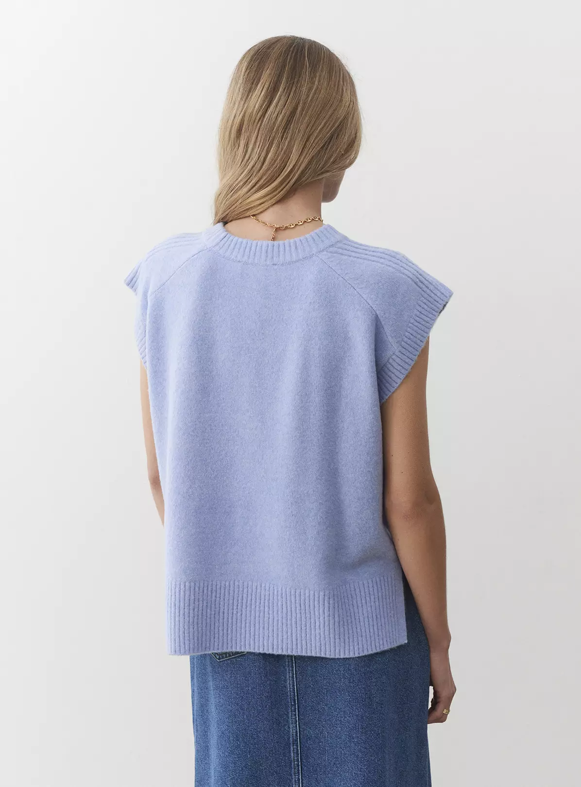 FINERY Ava Knitted Vest 10 3 FINERY Ava Knitted Vest 10 - Image 3