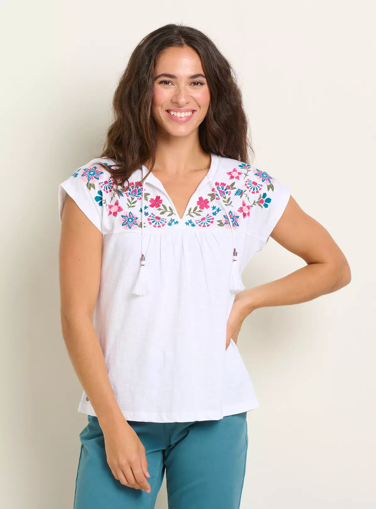 BRAKEBURN Piper Embroidered T Shirt 18 1 BRAKEBURN Piper Embroidered T Shirt 18