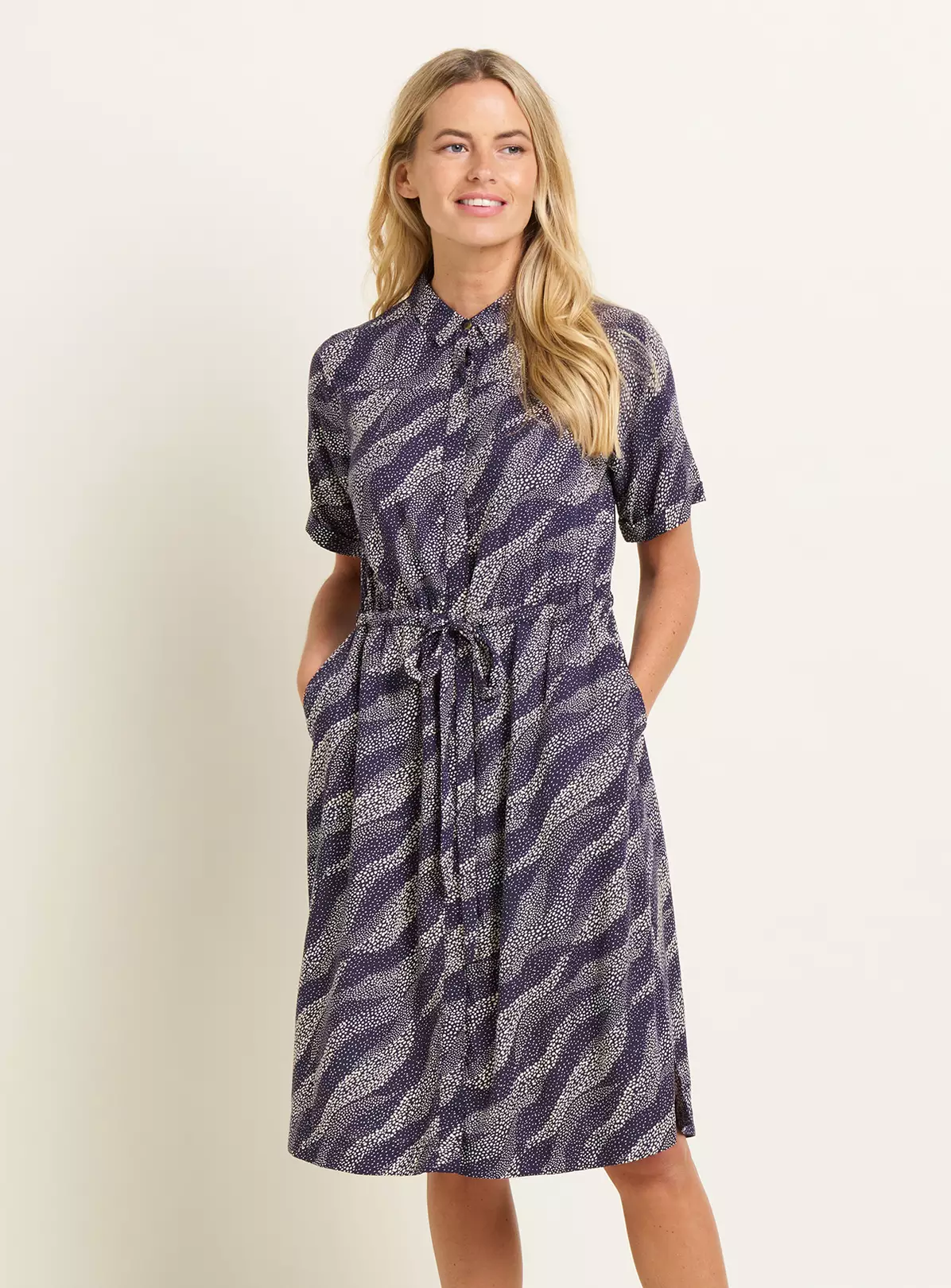BRAKEBURN Flowing Dots Shirt Dress 18 3 BRAKEBURN Flowing Dots Shirt Dress 18 - Image 3