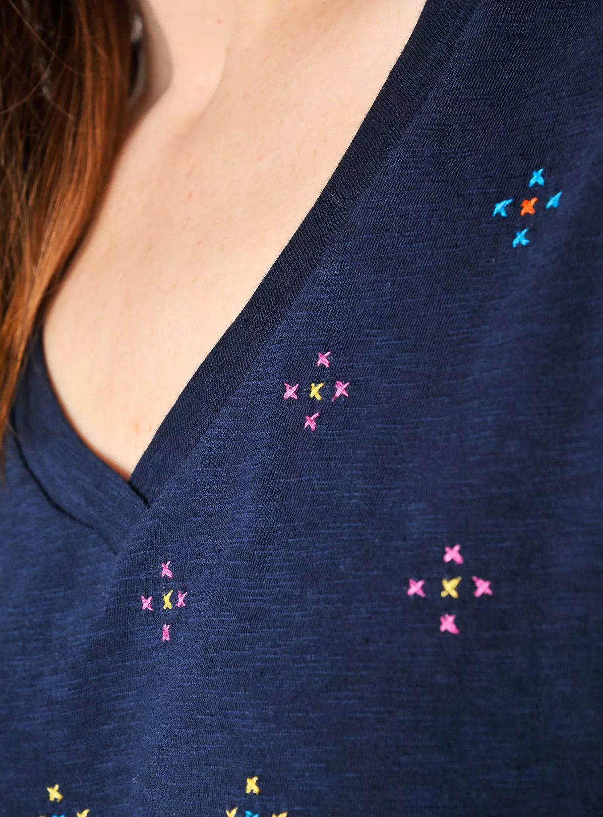 BURGS Brocton Womens V Neck T Shirt Navy 14 2 BURGS Brocton Womens V Neck T Shirt Navy 14 - Image 2