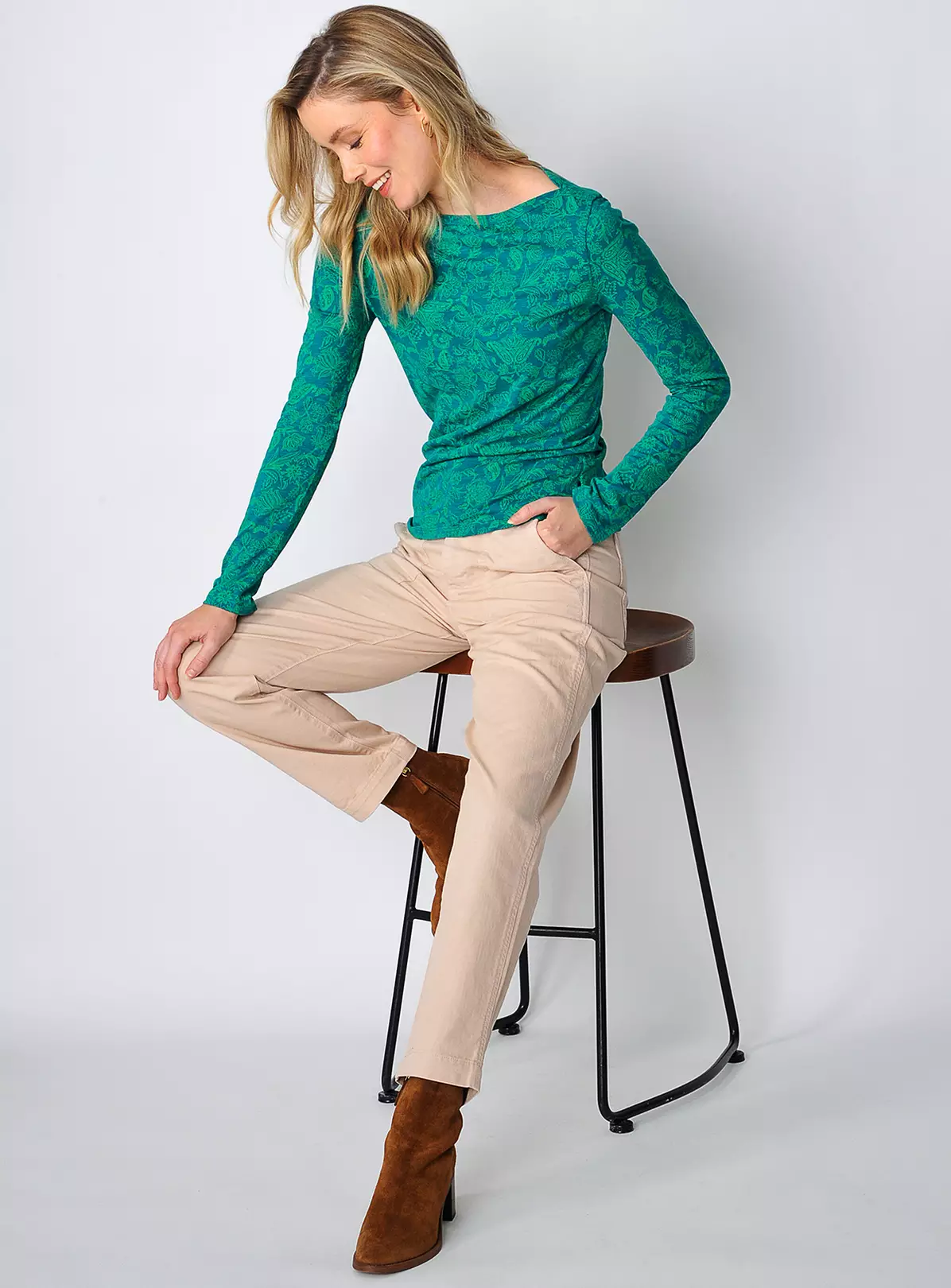 BURGS Carey Womens Boat Neck Ls Tee - Green 14 3 BURGS Carey Womens Boat Neck Ls Tee - Green 14 - Image 3