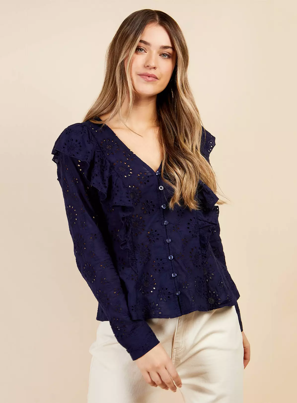 VOGUE WILLIAMS Navy Broderie Top 8 3 VOGUE WILLIAMS Navy Broderie Top 8 - Image 3