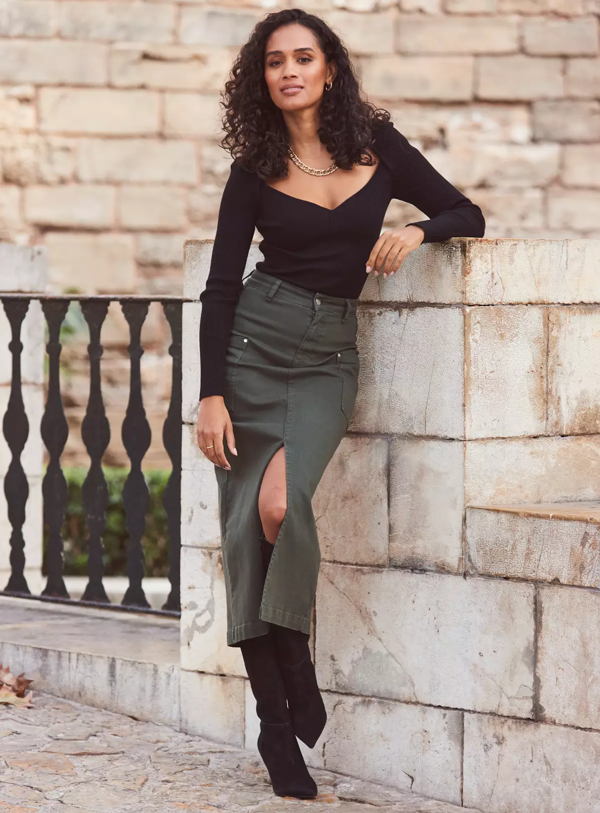 SOSANDAR Cargo Pocket Denim Skirt 18 3 SOSANDAR Cargo Pocket Denim Skirt 18 - Image 3