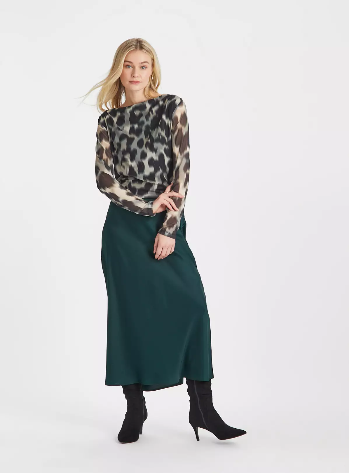 Blurred Animal Print Mesh Top 22 3 Blurred Animal Print Mesh Top 22 - Image 3