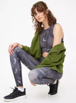 Active Swirl Wrap Hem Cropped Top XXL -Fit In Dress Sales tuc144301881 Multi20Coloured R Z002A