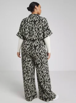 SIMPLY BE Green Mark Making Print Button Thru Jumpsuit 20