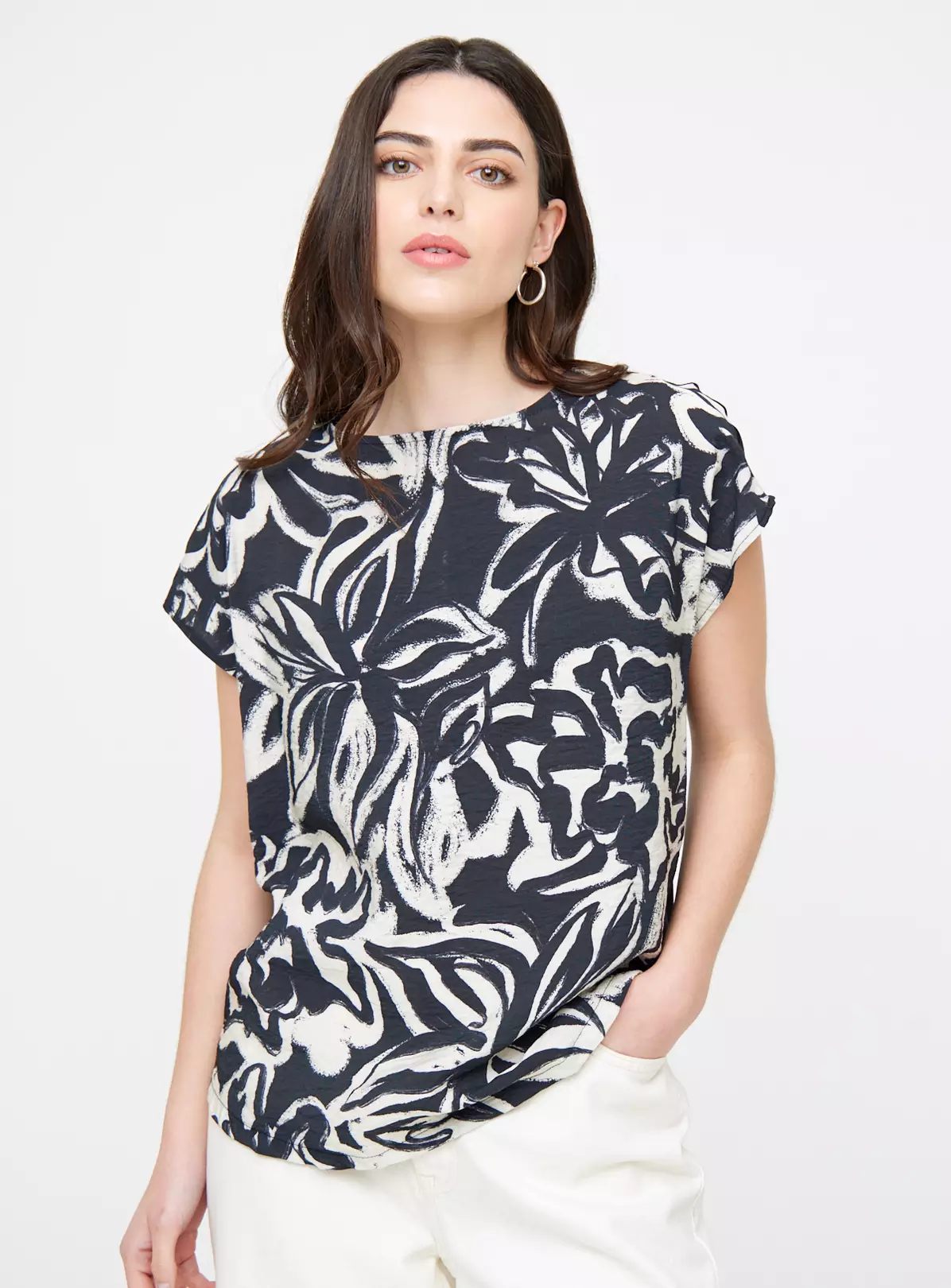 Mono Floral Print Top 10 3 Mono Floral Print Top 10 - Image 3