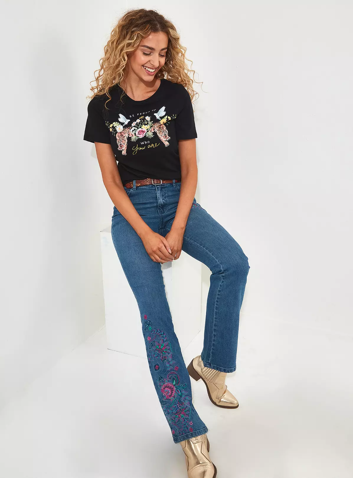 JOE BROWNS Tiger 'Be Proud' Graphic Tee 10 3 JOE BROWNS Tiger 'Be Proud' Graphic Tee 10 - Image 3