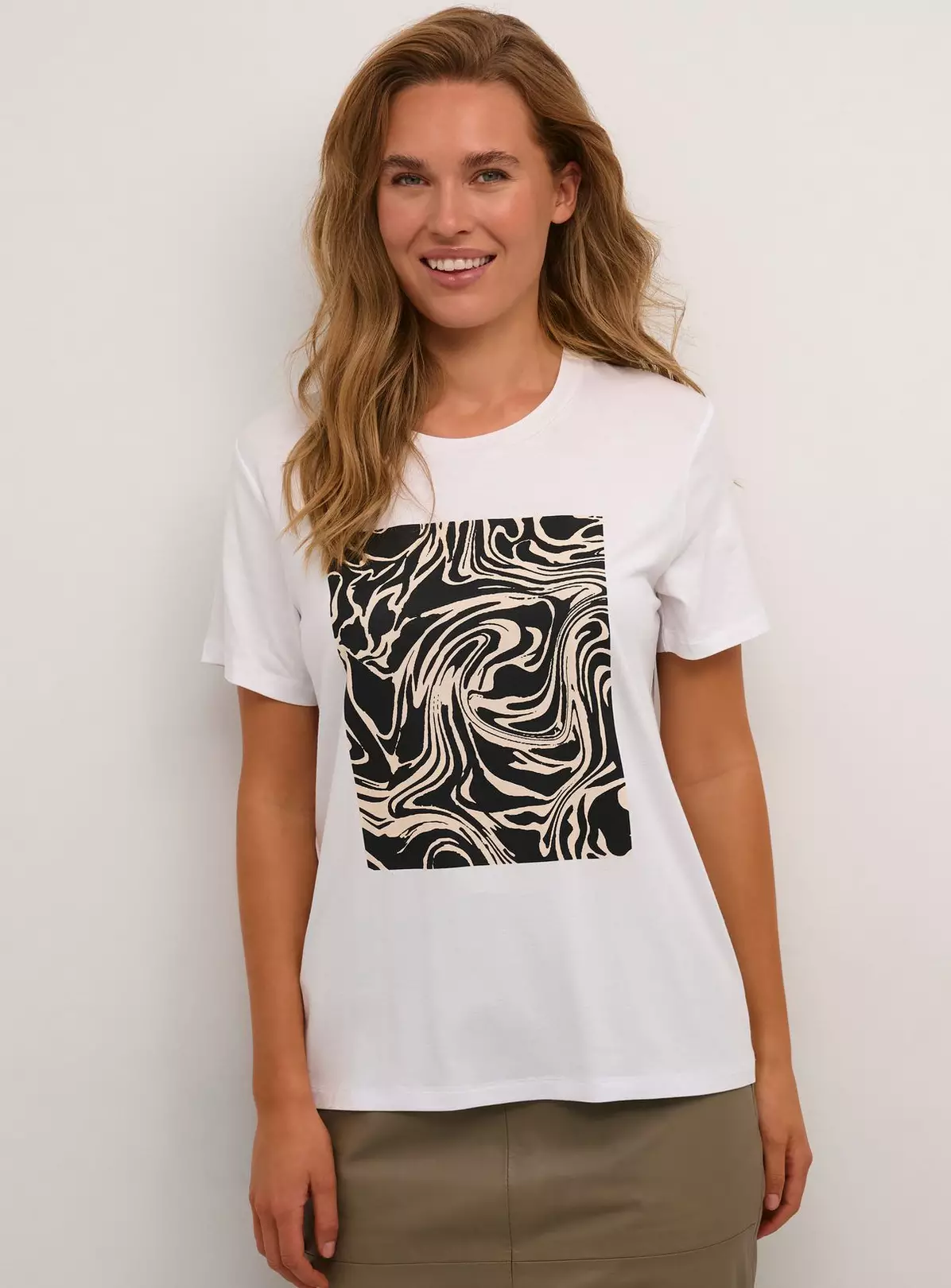 KAFFE Elin Short Sleeve Graphic Tee T Shirt S 3 KAFFE Elin Short Sleeve Graphic Tee T Shirt S - Image 3